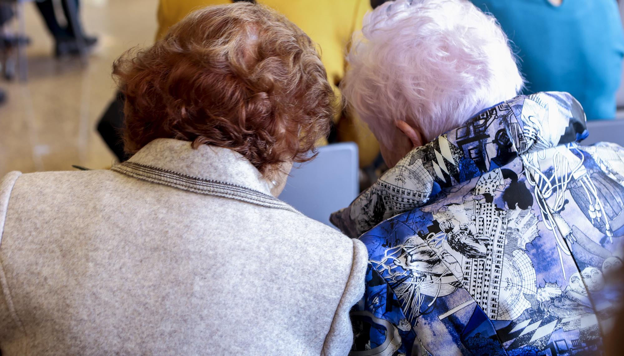mujeres pensionistas